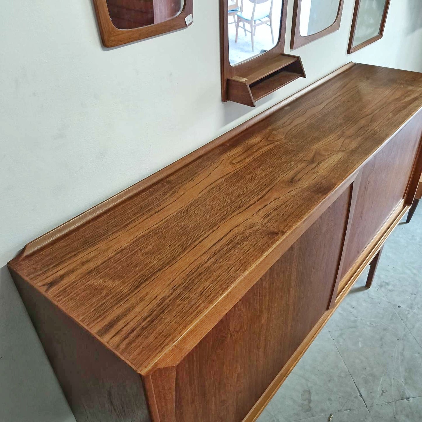 Credenza Arne Vodder design danese vintage anni 50 [84vnt] misure L.180 P.40 H.110