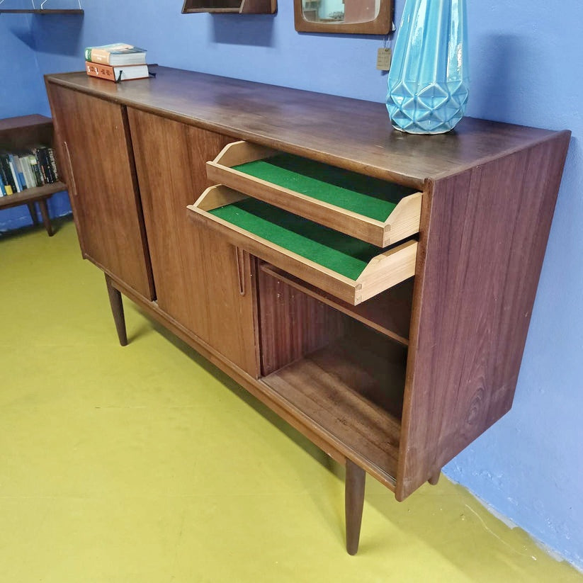 Credenza vintage design danese anni 60 [85j43210] misure H.107 L.165 P.44