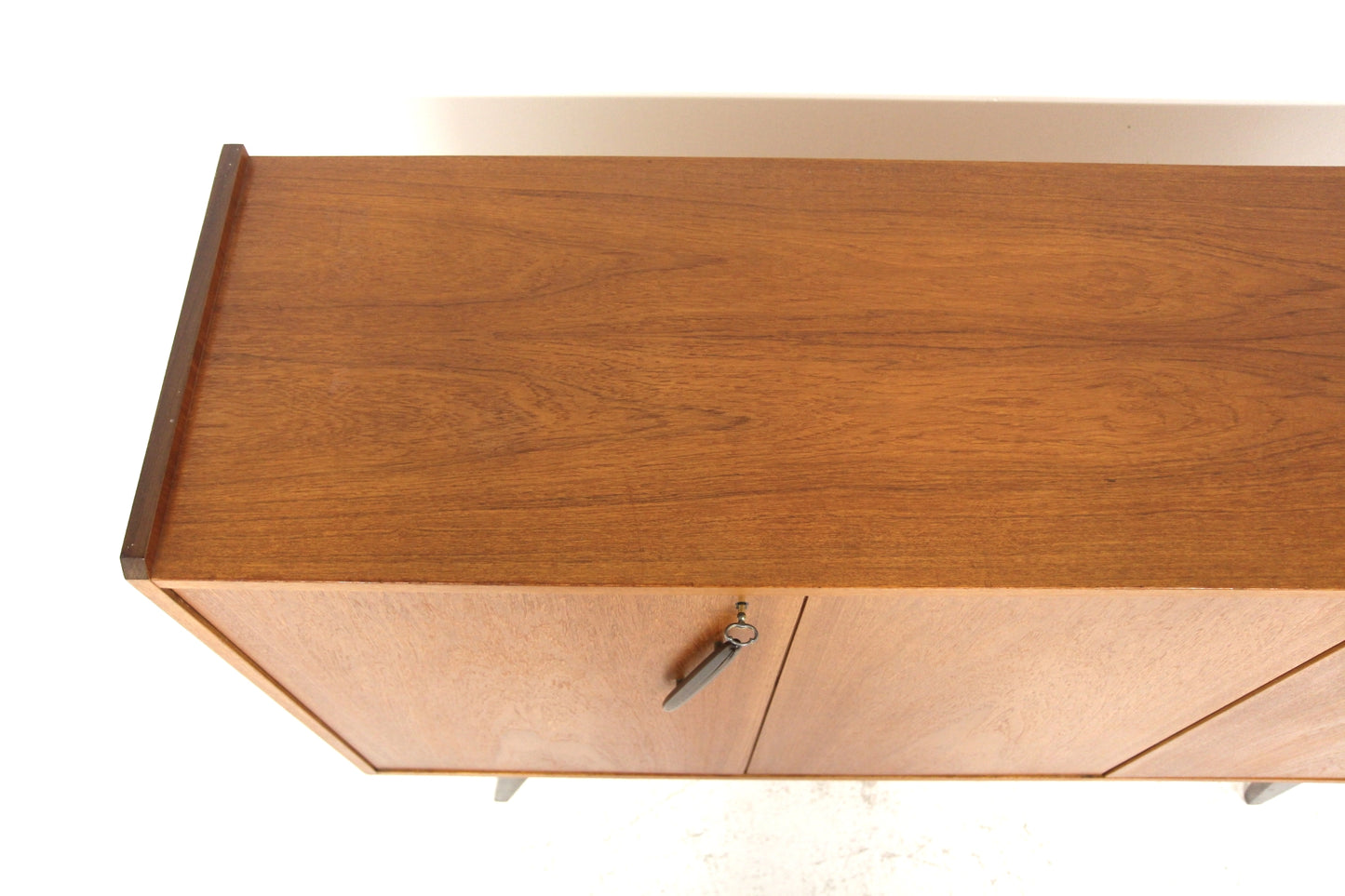 Credenza design svedese vintage anni 50 [sw25829] misure L.150 H.107 P.41