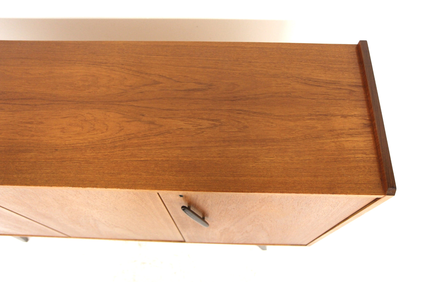 Credenza design svedese vintage anni 50 [sw25829] misure L.150 H.107 P.41