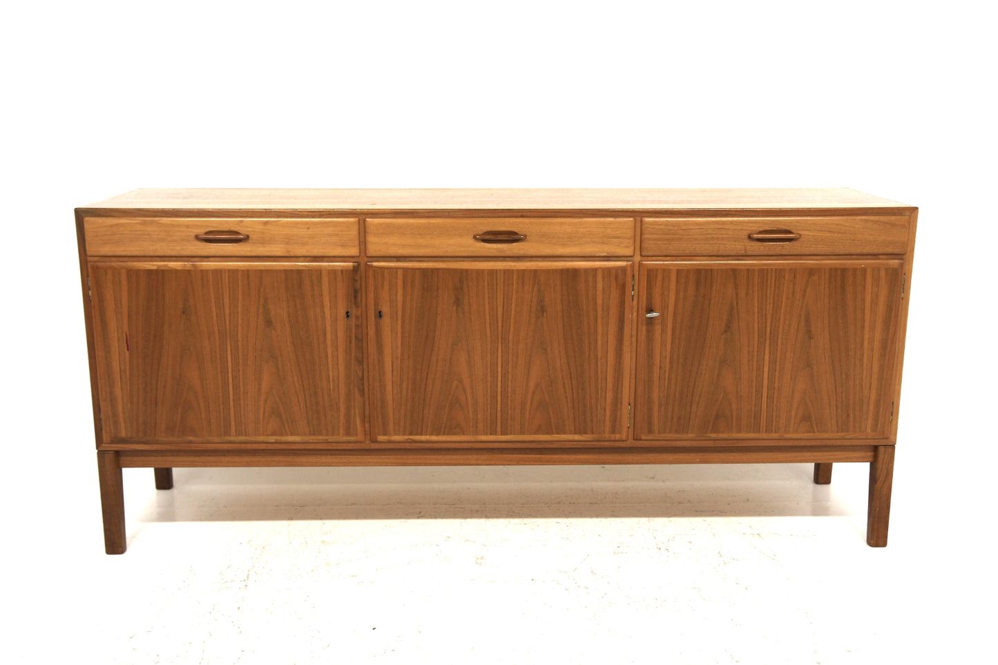 Sideboard design svedese vintage anni 60 [sw25894] misure L.180 H.80 P.46