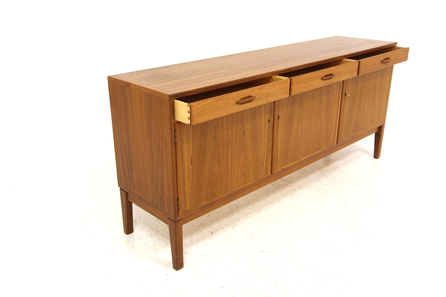 Sideboard design svedese vintage anni 60 [sw25894] misure L.180 H.80 P.46